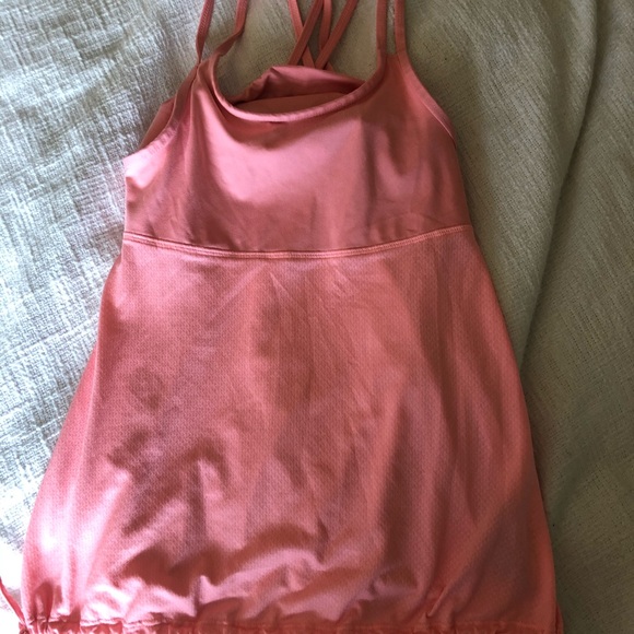 2 champions athletic tops w/built-in bra - Picture 6 of 8